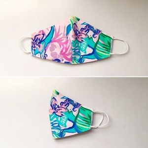 Lilly Pulitzer mask with filter pocket & f…